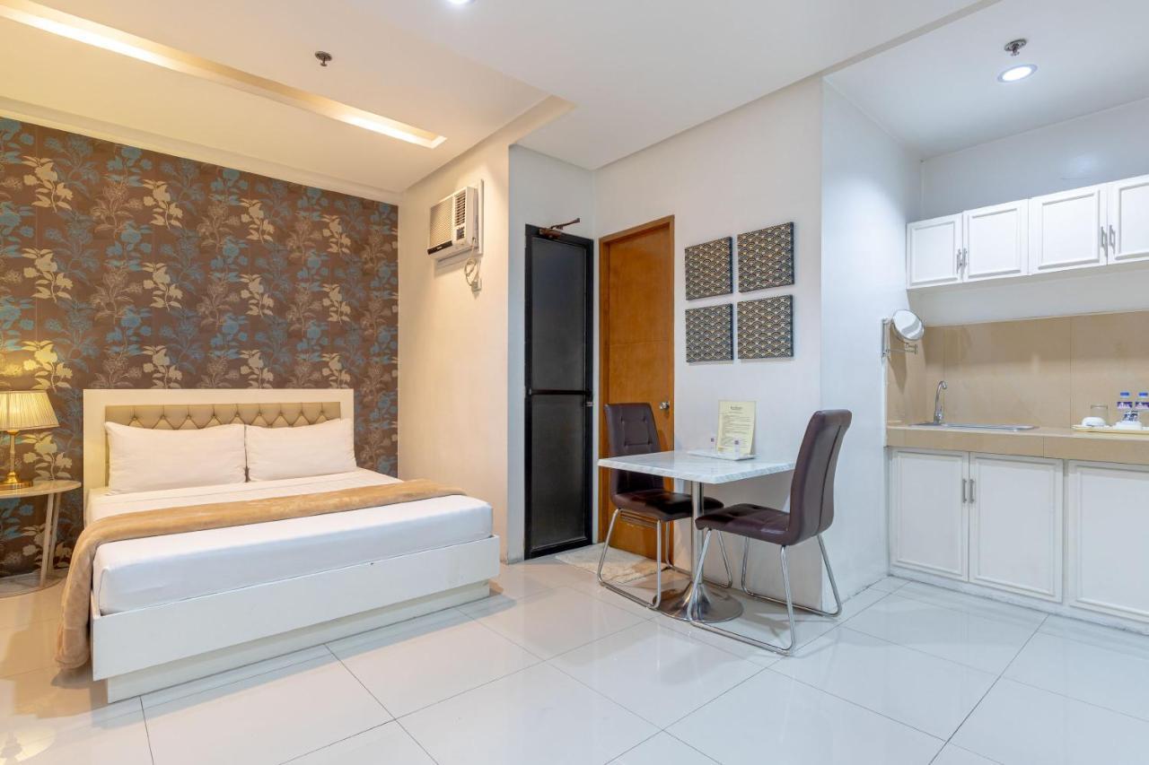 فندق أجنحة و ريزدنسز بايمونت Paranaque City المظهر الخارجي الصورة